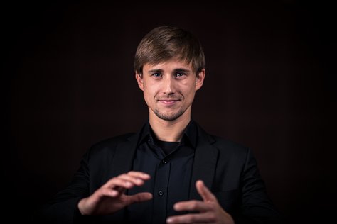 Chorleiter Phillip Gatzke